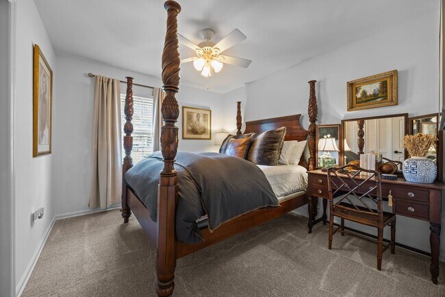 Building Photo - Gorgeous Mid-Century Modern Ranch in West Raleigh near NCSU and Lake Johnson - Fenced-in Backyard!