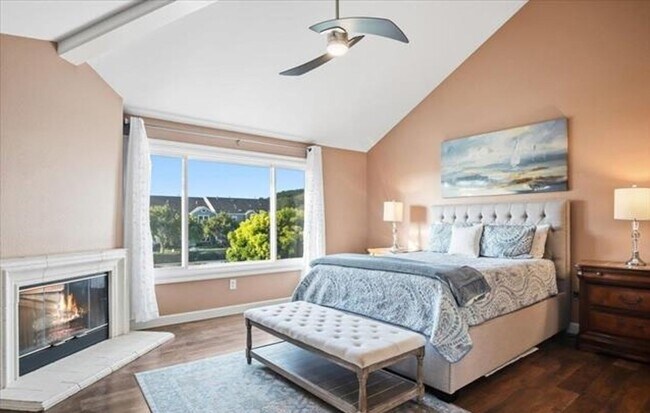 Building Photo - Refined Coastal Living in One of Carlsbad’s Most Exclusive Communities