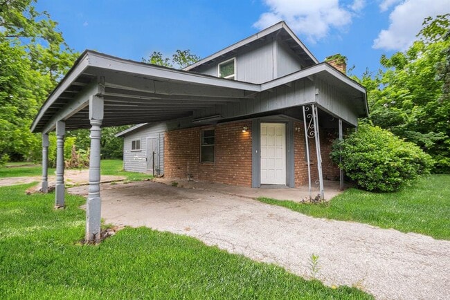 Building Photo - 1014 Dolly Wright St