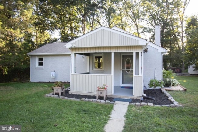 Primary Photo - 100 Moran Ln
