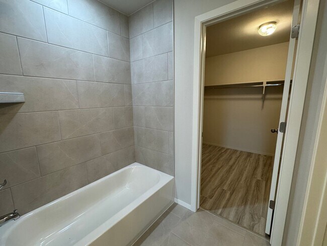 Building Photo - NEW CONTRUCTION - 4 bed-3 bath-3 car garage.