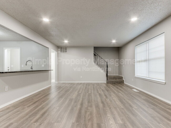 Building Photo - 8508 Candlewood Dr