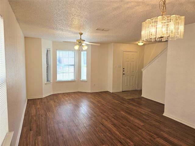 Building Photo - 8405 3 Bars Dr