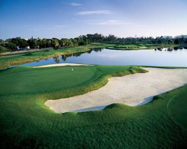 Building Photo - 825 Jimmy Buffett Mem Hwy