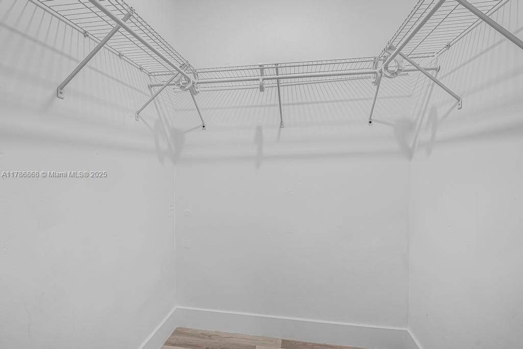 Building Photo - 110 Fontainebleau Blvd