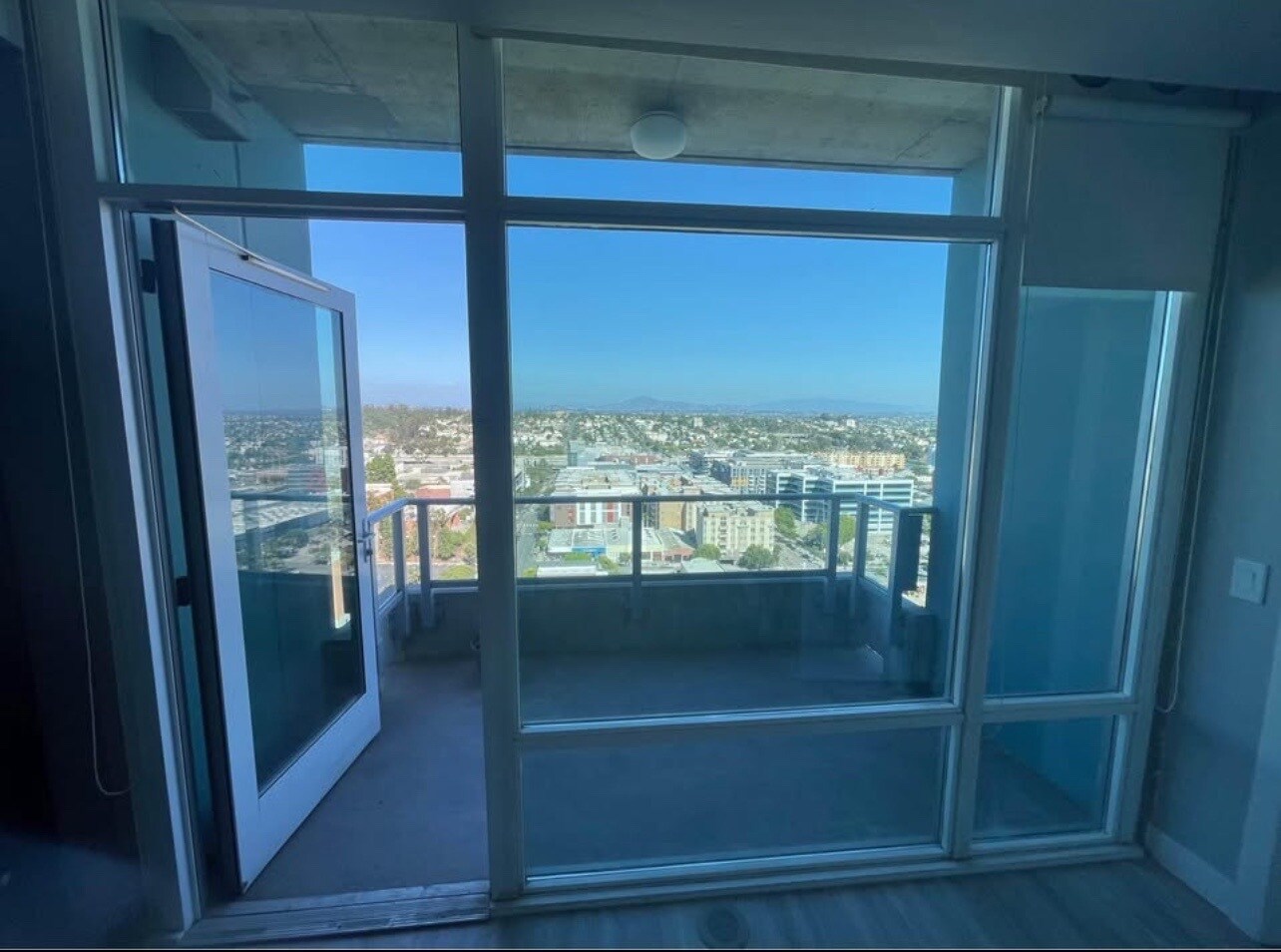 Building Photo - 1080 Park Blvd