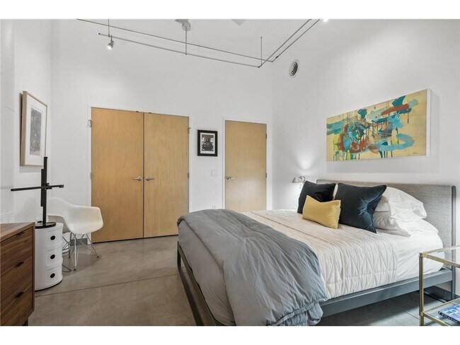 Building Photo - 250 Park Ave