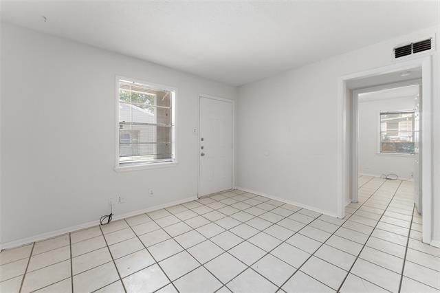 Building Photo - 816 S Crockett St