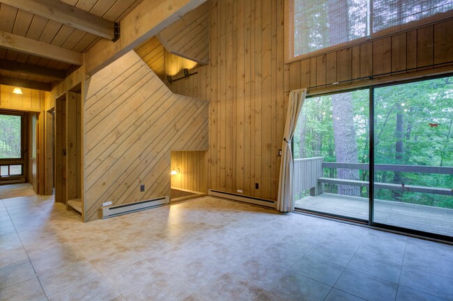 Building Photo - 73 Kearsarge Woods Ln