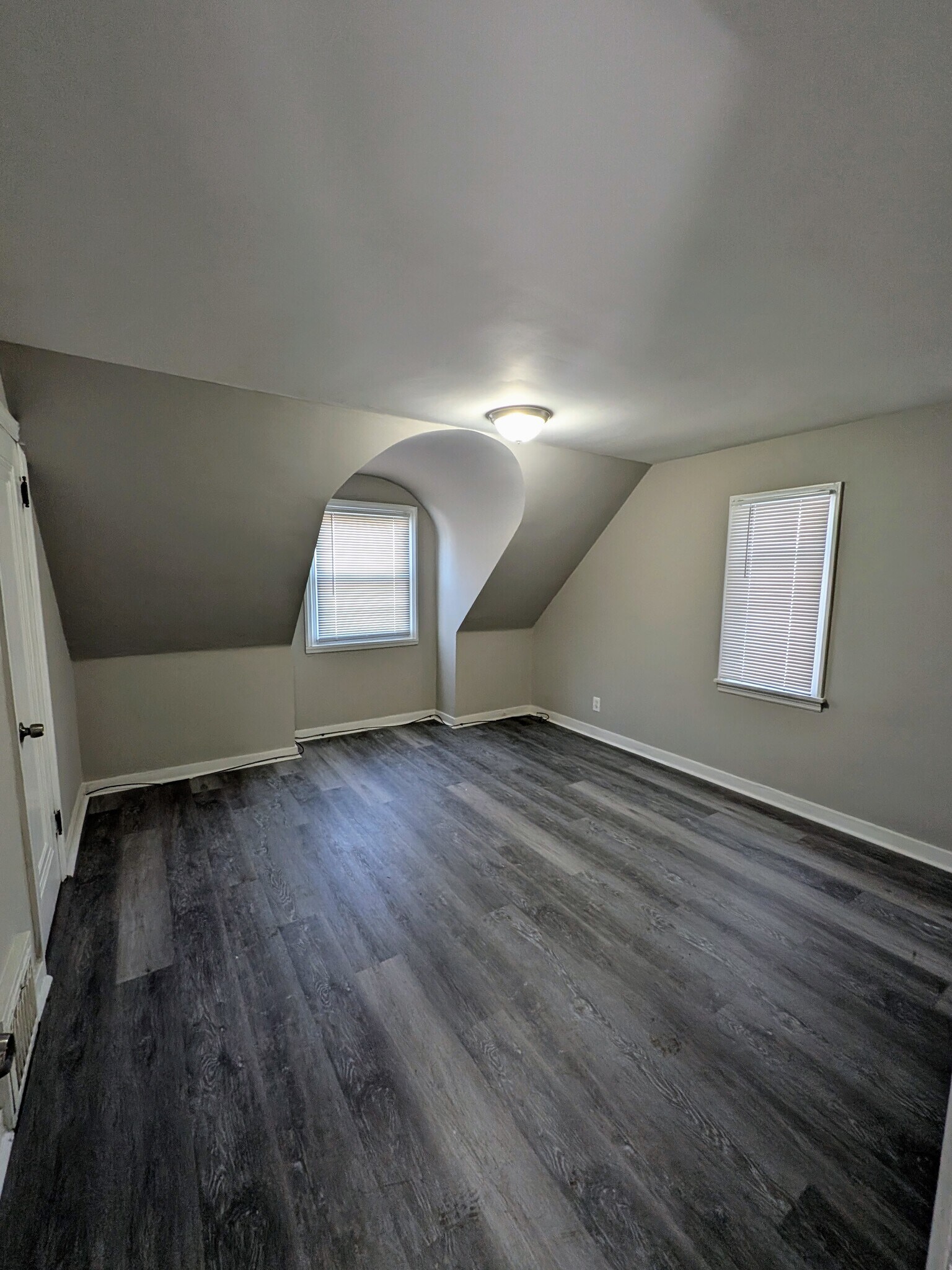 Building Photo - 1421 Meadow St