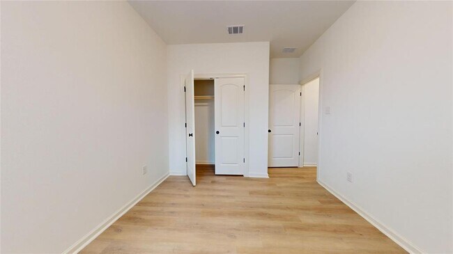 Building Photo - 1023 Pecan Harvest Dr