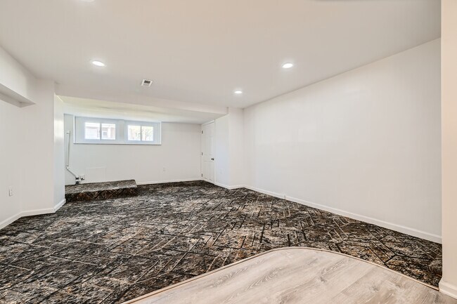 Living room - 327 Elrino St