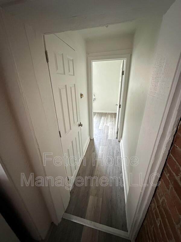 Building Photo - 528 S Duke St