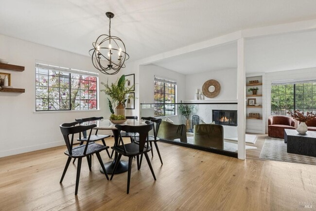 Building Photo - 93 Ashford Ave