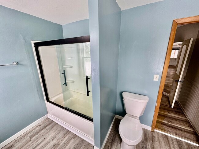 Building Photo - 30556 Lanan Rd