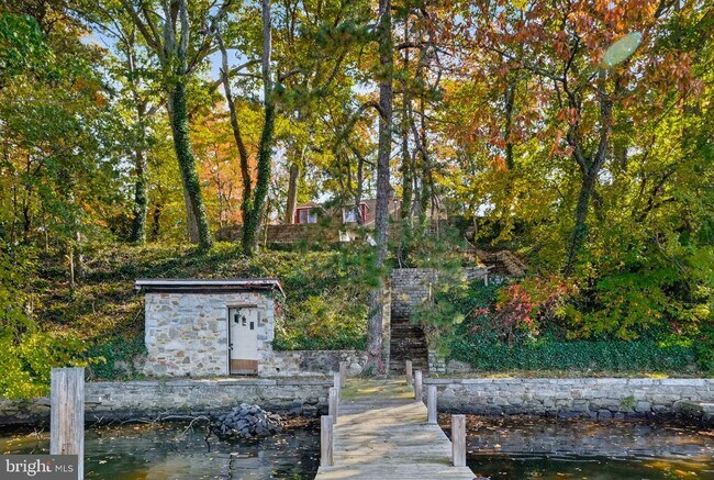 Building Photo - 616 Mcmagan Dr