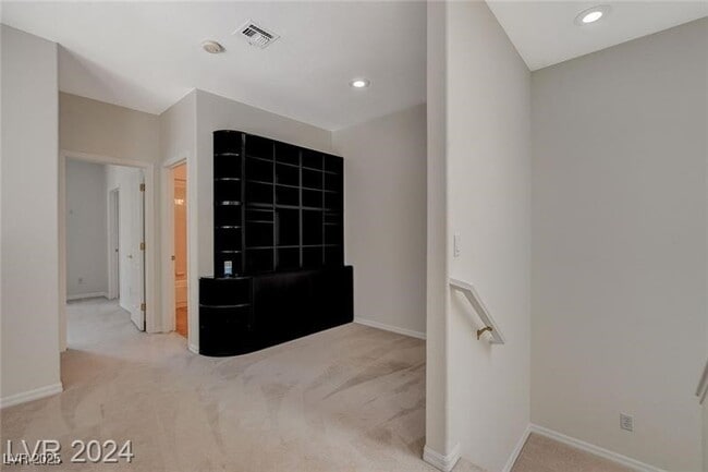 Building Photo - 9420 San Laguna Ct