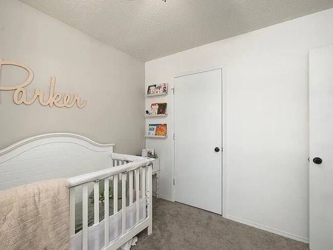 Building Photo - 3 Bed 2 Bath 2 Car Garage Available Now!!!
