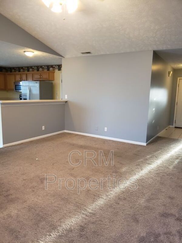 Building Photo - 204 Ariel Ct