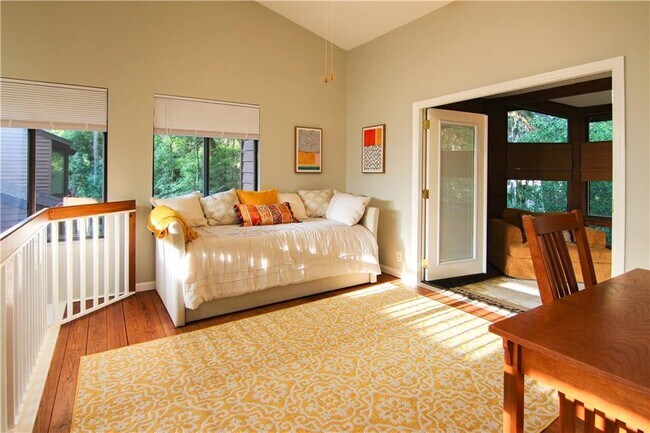 Building Photo - 875 Wimbledon Dr