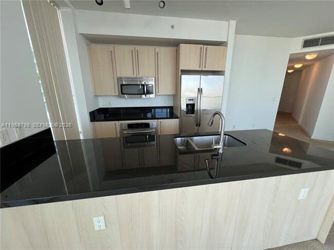 Building Photo - 79 SW 12th St