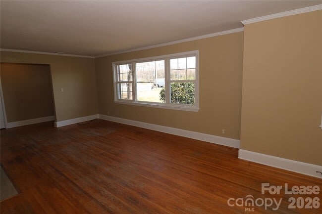 Building Photo - 3741 N Sharon Amity Rd