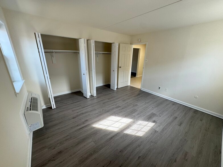 Bedroom Closets - 2 S Swarthmore Ave