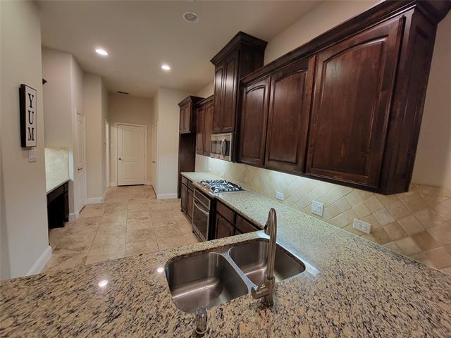 Building Photo - 4667A Rhett Ln