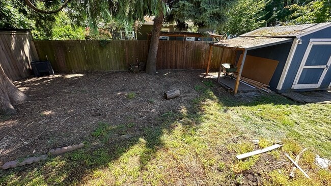 Building Photo - 4bd 2 bath Home in Westmoreland, Portland:...
