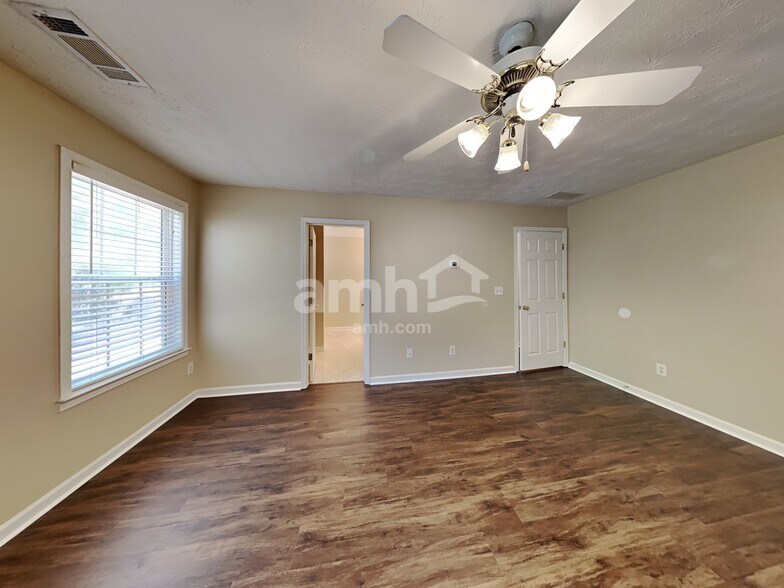 Building Photo - 3801 Bogan Mill Rd