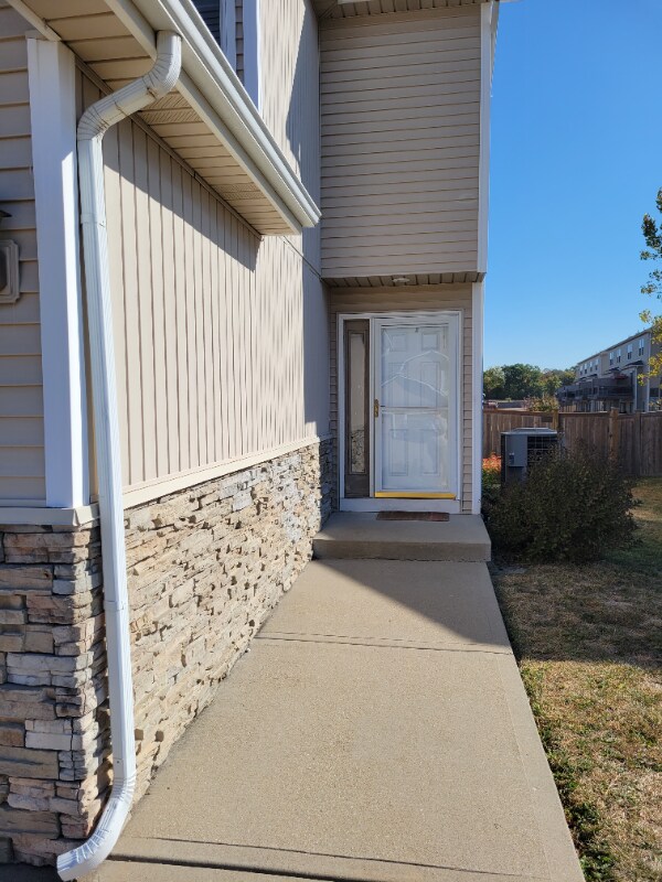 Primary Photo - 4413 N 106th St