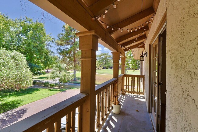 Building Photo - 3181 Pinehurst Dr