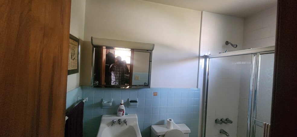 Building Photo - 301 S Feltus St