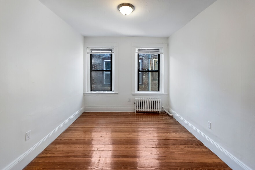 Building Photo - 866 Huntington Ave