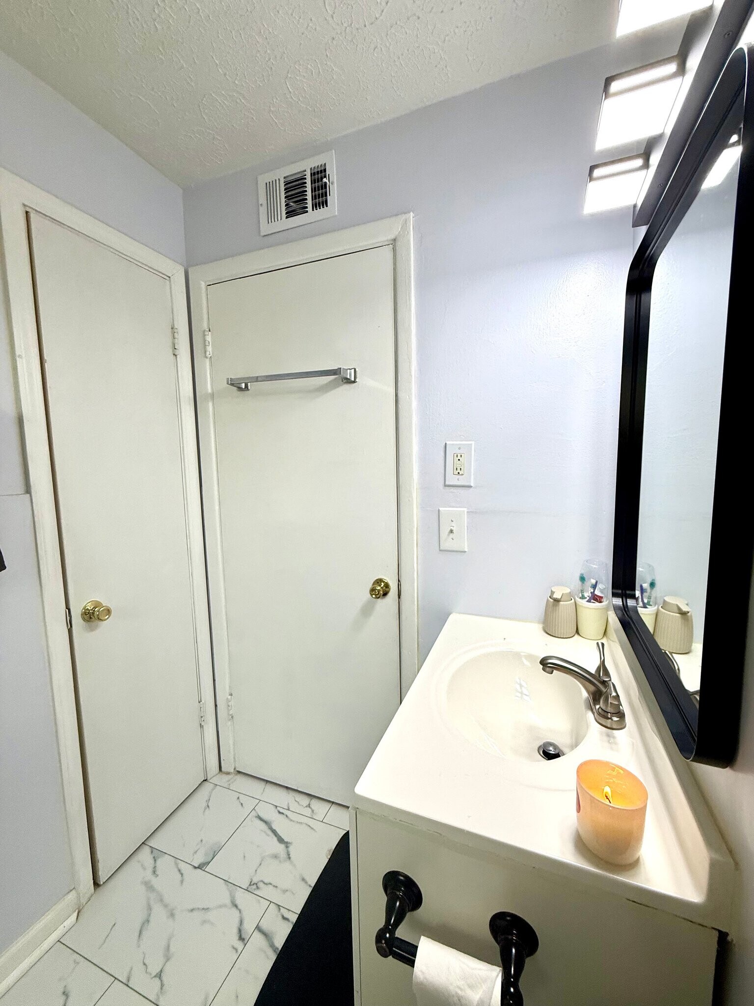 Building Photo - 3638 Northdale Pl