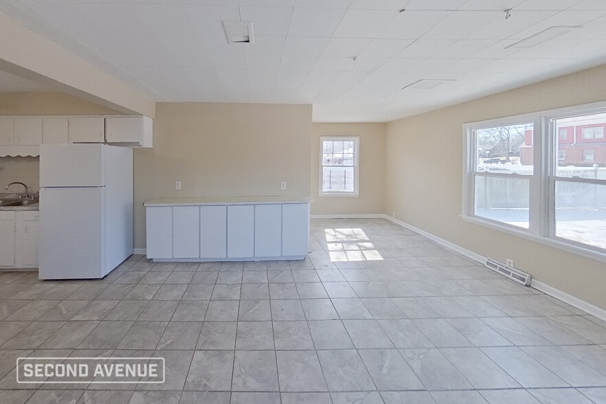 Building Photo - 4772 Jefferson St