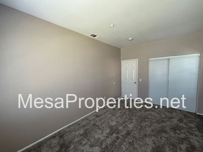 Building Photo - 15389 Megan Ct