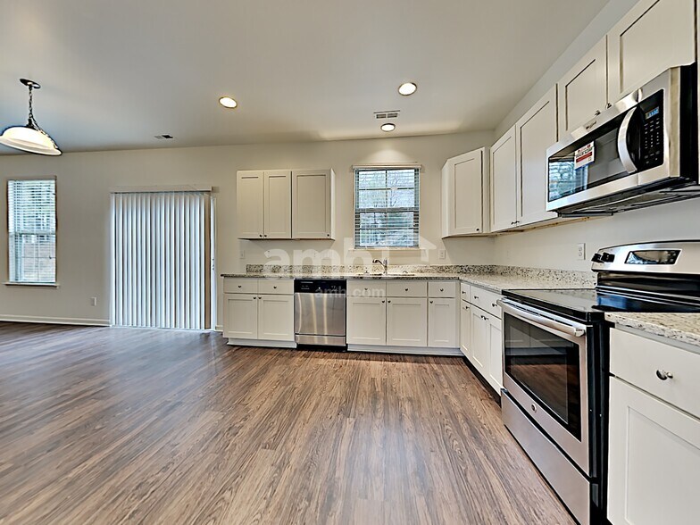 Building Photo - 3730 Nicolyn Dr