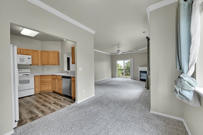 Building Photo - $1,550.00 - 2 Bedrooms, 2 Bathrooms, Duple...