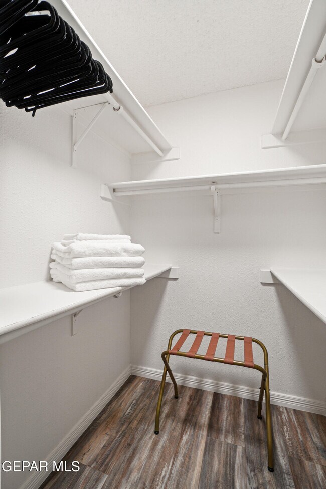 Building Photo - 12120 Desert Quail Ave