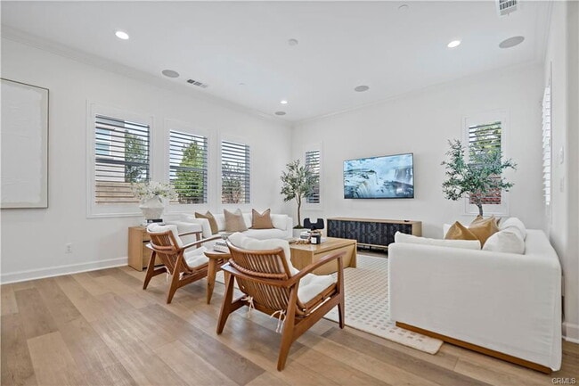 Building Photo - 173 Newall