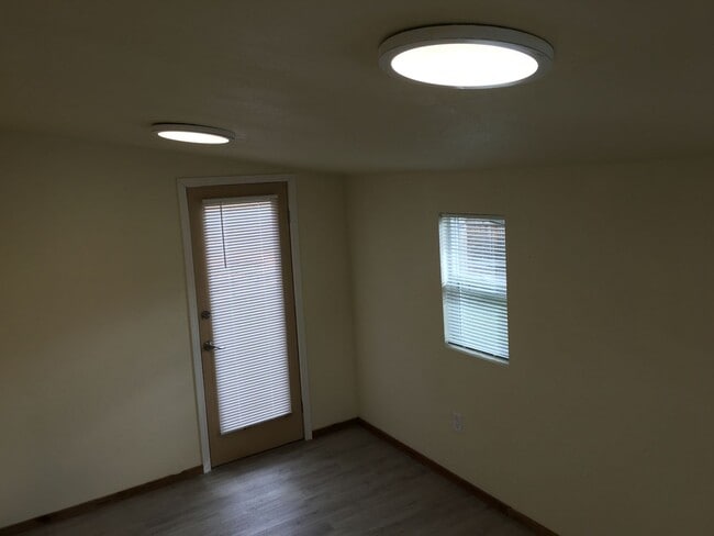 Building Photo - 3 Bedroom 1 Bath Home | The Dalles, OR