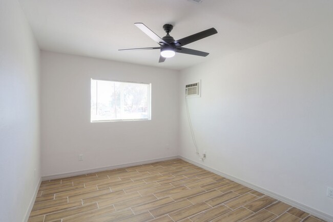 Building Photo - Newly remodeled 4 Bedroom in Casa Grande