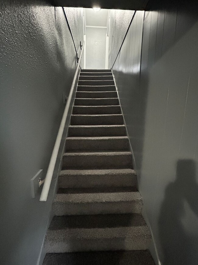 Building Photo - 3 Bedroom, 2 Bath house in East Moline