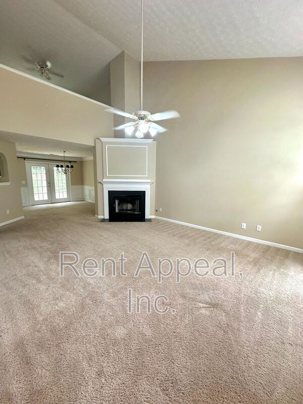 Building Photo - 185 Weatherstone Dr