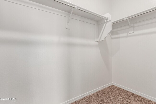 Building Photo - 8854 W Palo Verde Dr