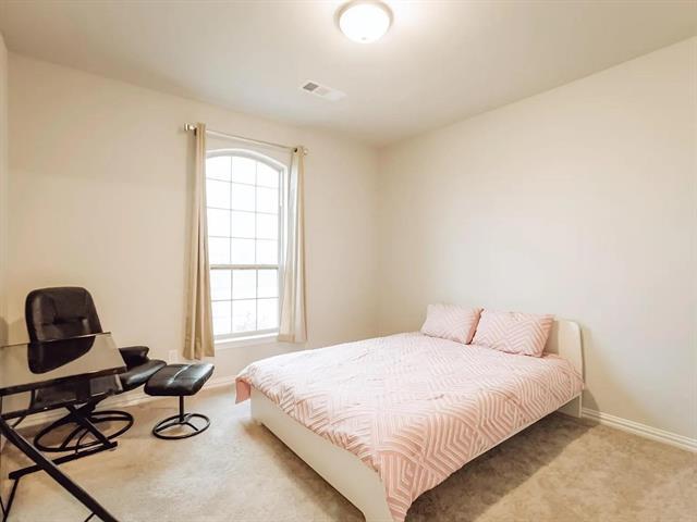 Building Photo - 504 Antler Dr