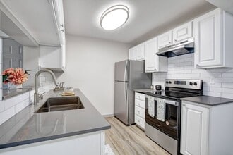 Building Photo - Taluswood Apartments