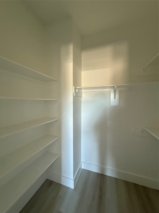 Building Photo - 10119 Grover Ln