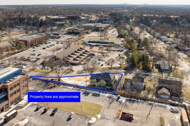 Building Photo - 120 Caren Ave